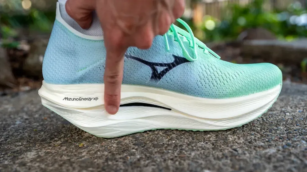 Mizuno Wave Rebellion Pro 3 landing zone
