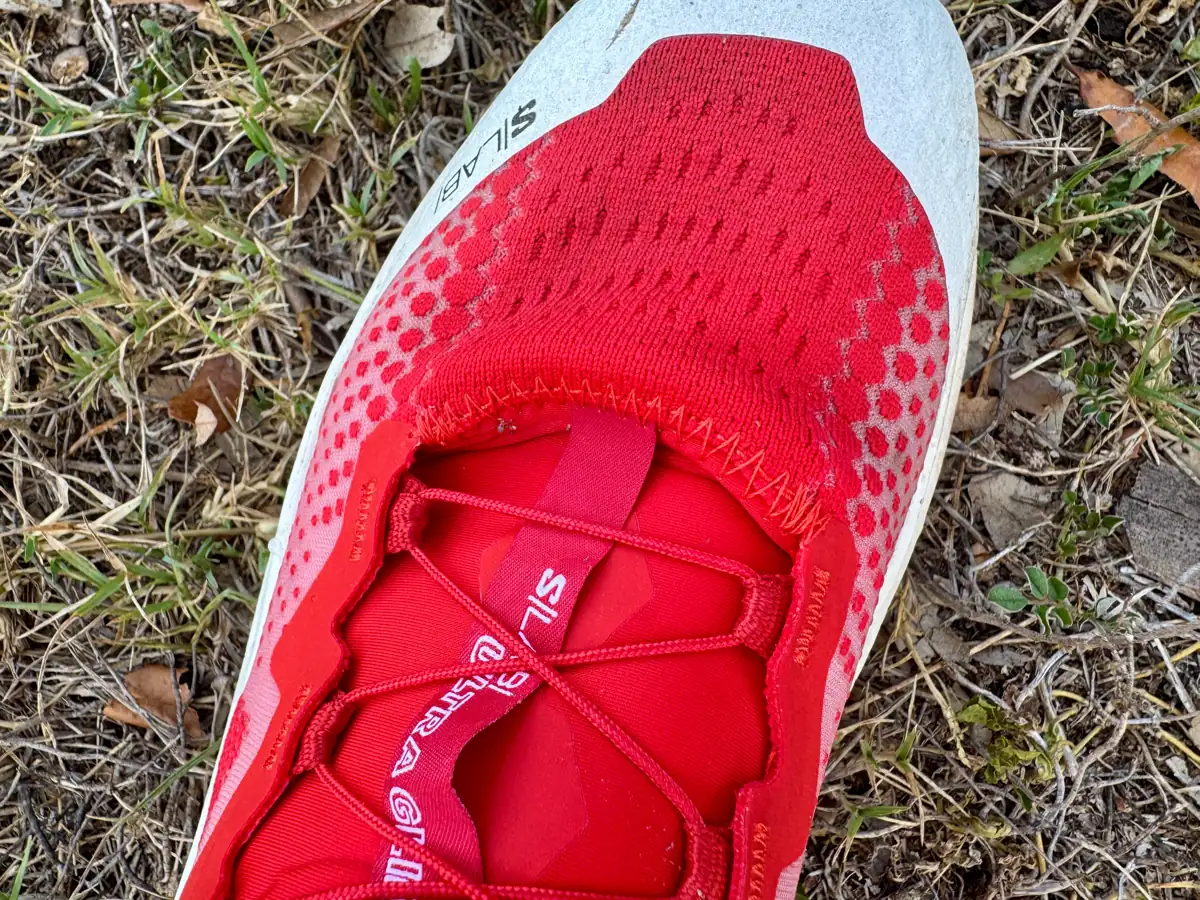 I do get some pressure across the top of my forefoot