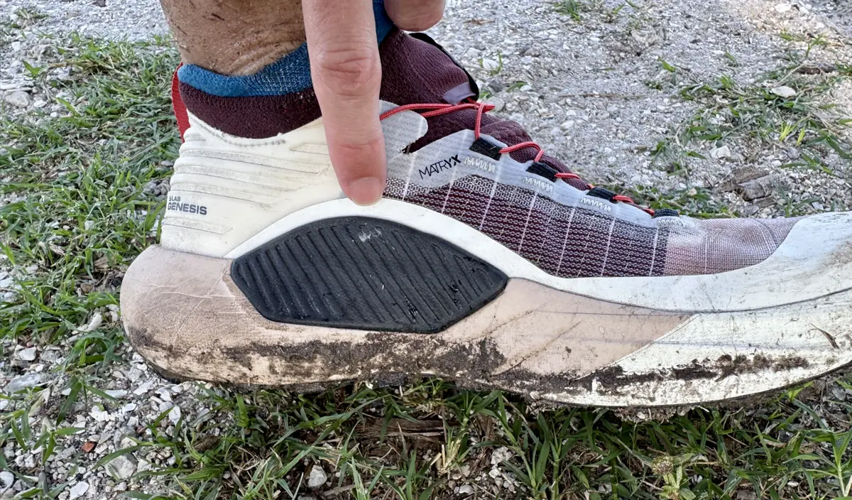 optiFOAM (Salomon’s lightweight EVA foam) with a supportive wall on the medial side for stability