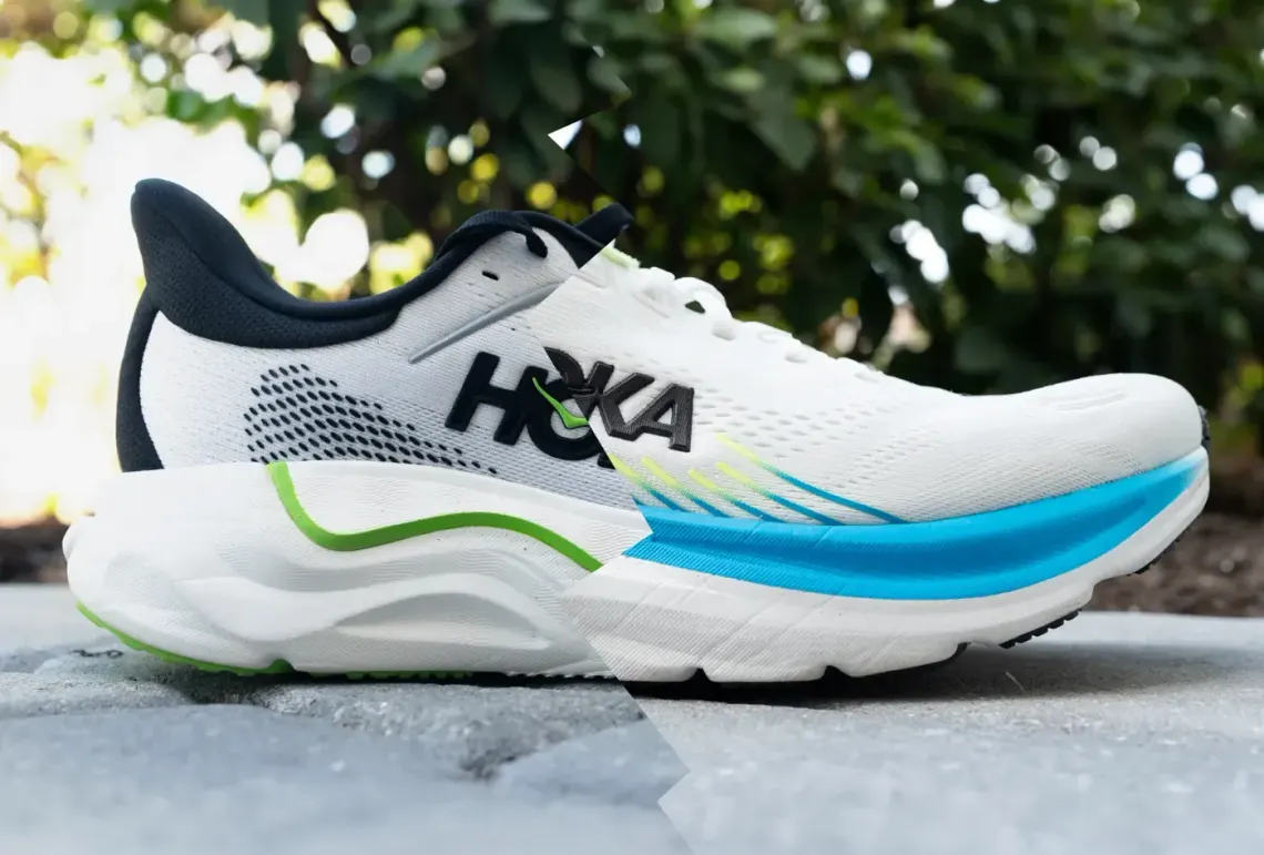 Hoka Clifton vs Arahi