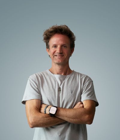 Alastair Dixon