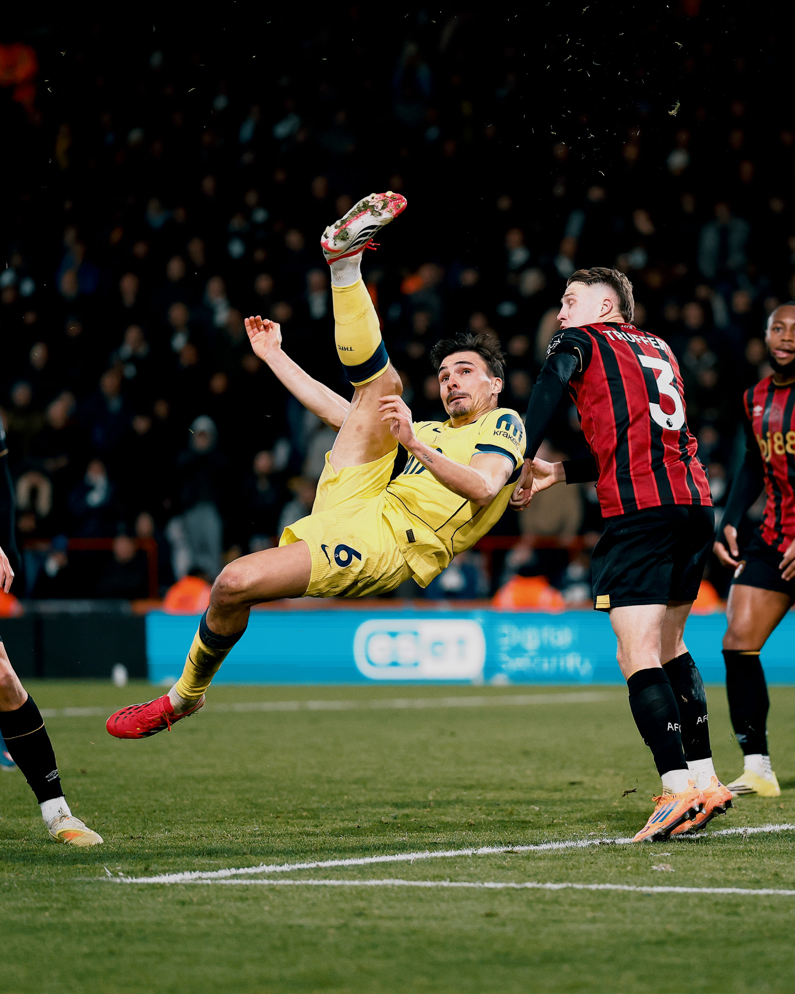 João Palhinha scores with an overhead kick.
