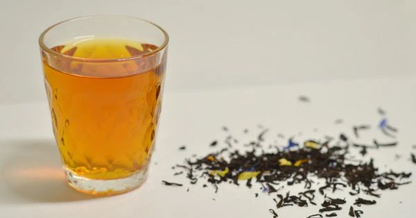 얼그레이는 베르가못을 넣은 차입니다