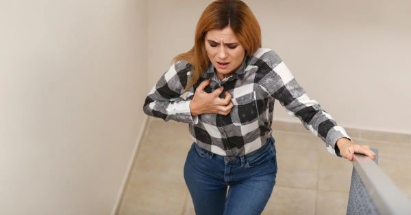 심장마비와 공황발작의 차이를 구별하는 방법