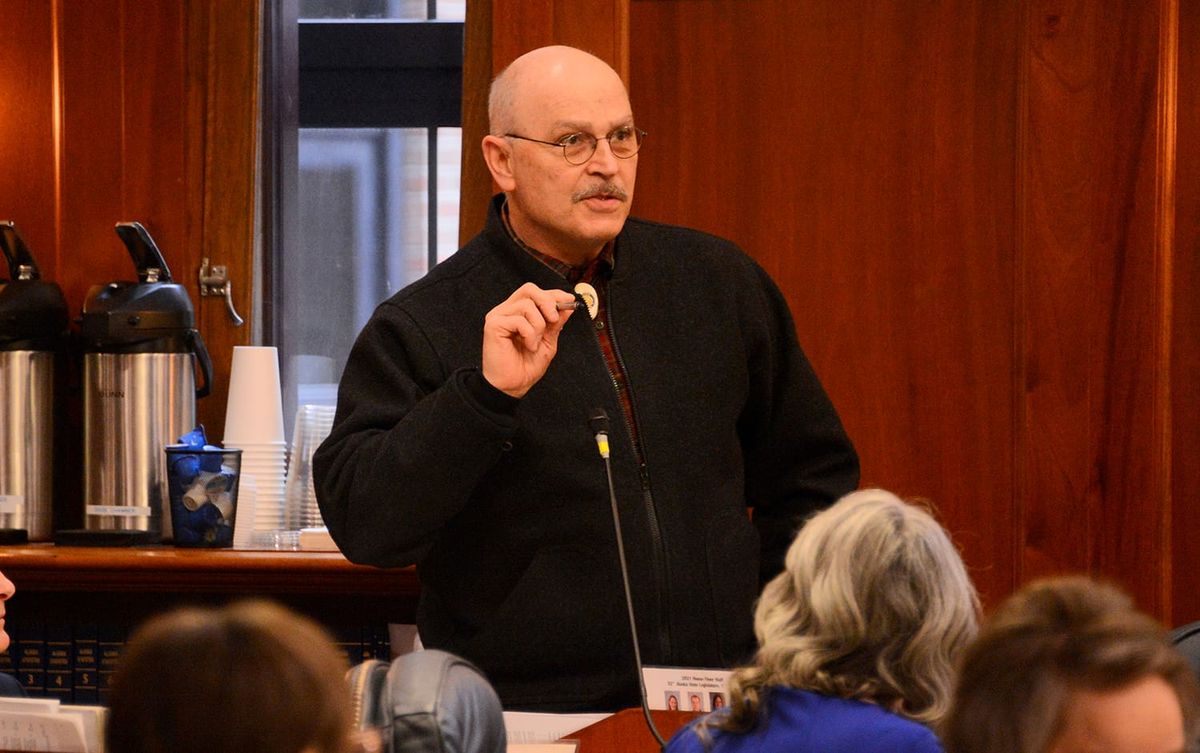 An Alaska GOP governor candidate is getting a boost from organized labor