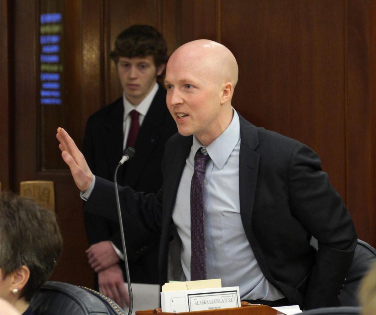 An Alaska candidate for governor sparked a backlash by taking AI employees’ money. But he says he’s the opposite of an AI candidate.