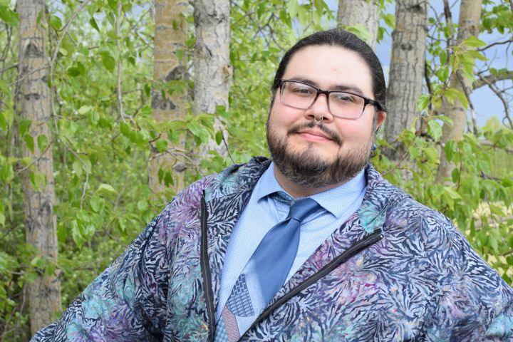 This Democratic Socialist could cost Mary Peltola votes in November. But he says he’d actually boost her.