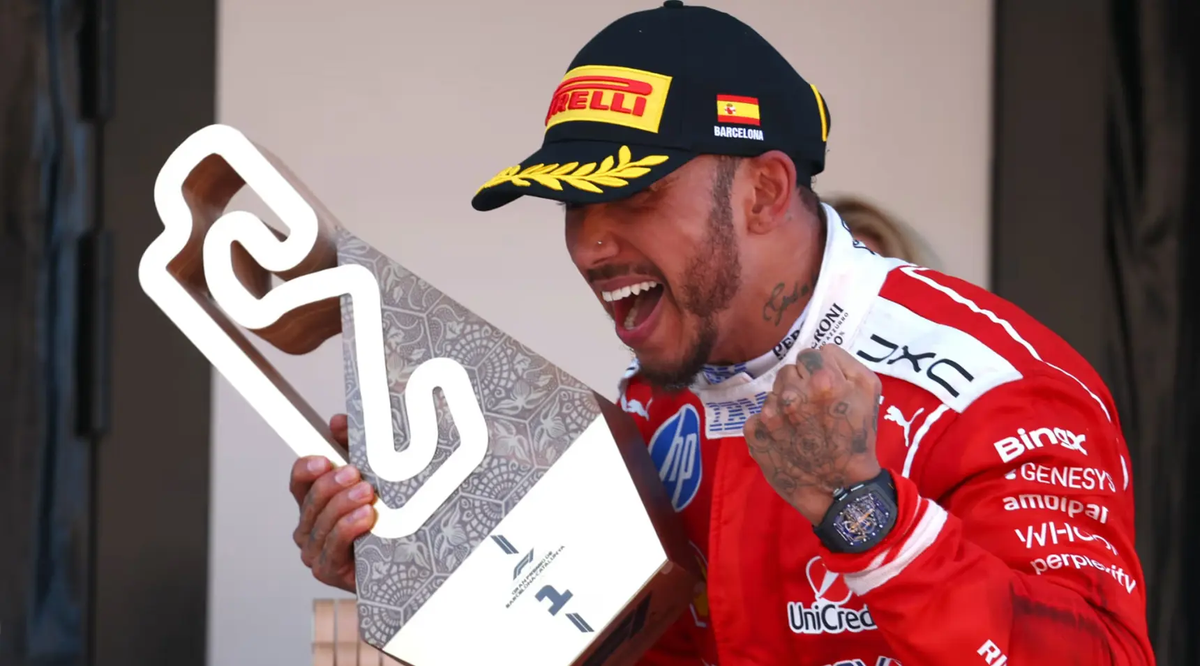 Lewis Hamilton vandt i Ferrari-rødt: et kæmpe F1-øjeblik Artikelbillede