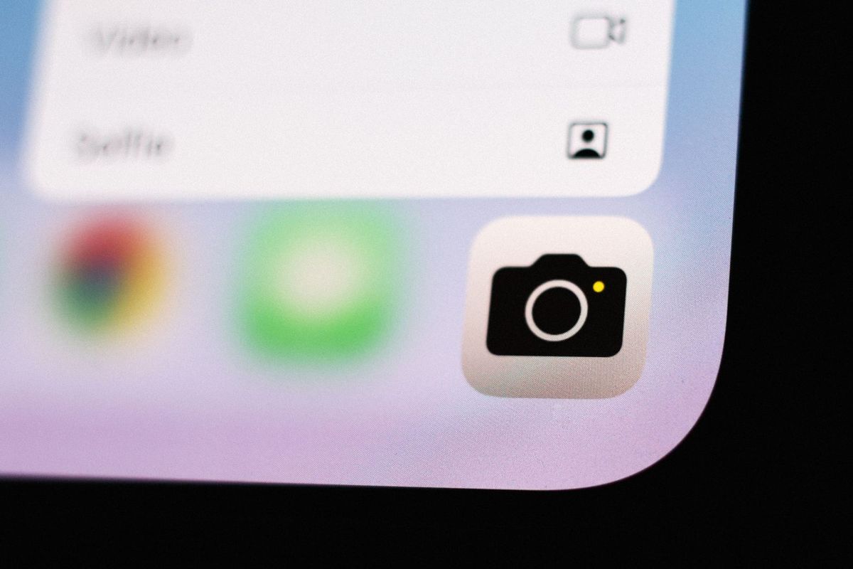 iOS 27 giver iPhone-kameraet AI: Siri flytter direkte ind i Kamera Artikelbillede