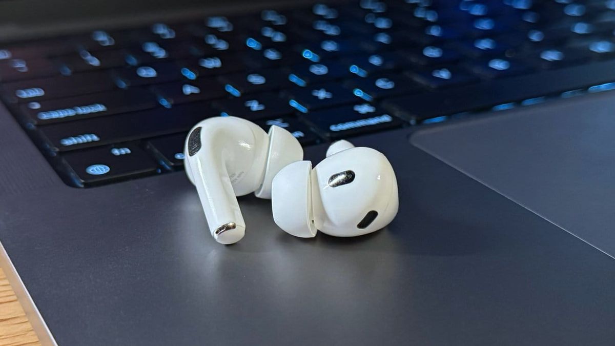 Apple dominerer stadig markedet for trådløse earbuds, mens open-ear vokser hurtigt Artikelbillede