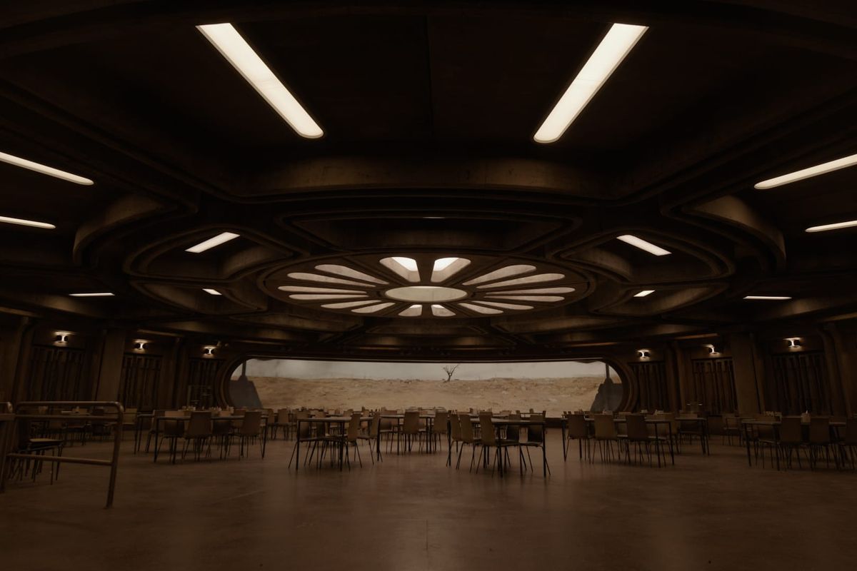 Den tomme kantine i den underjordiske verden fra Apple TV-serien Silo