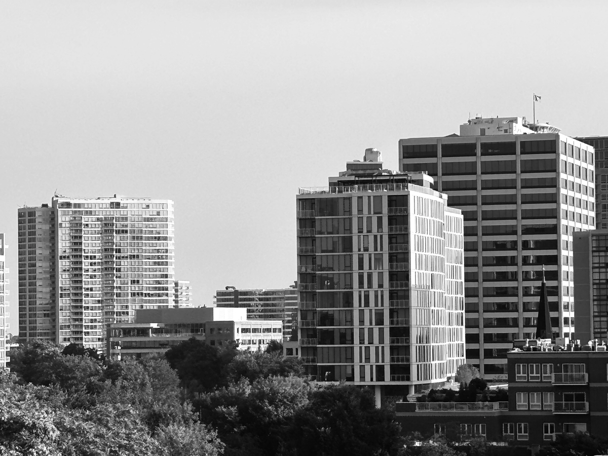 Black and white photo of downtown Evanston buildings.
