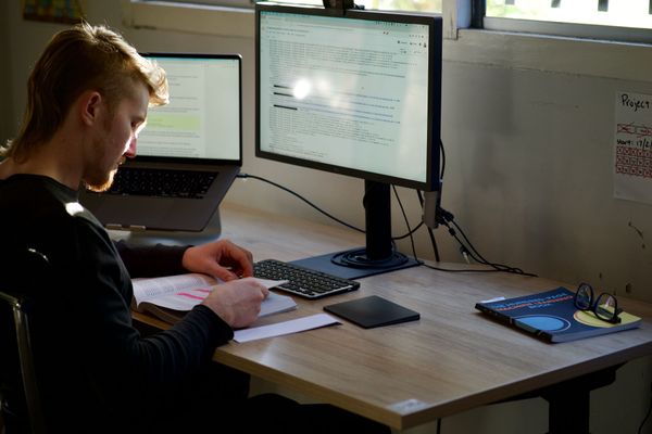 Acquiring Experience for Machine Learning Jobs: A Roadmap for Beginners