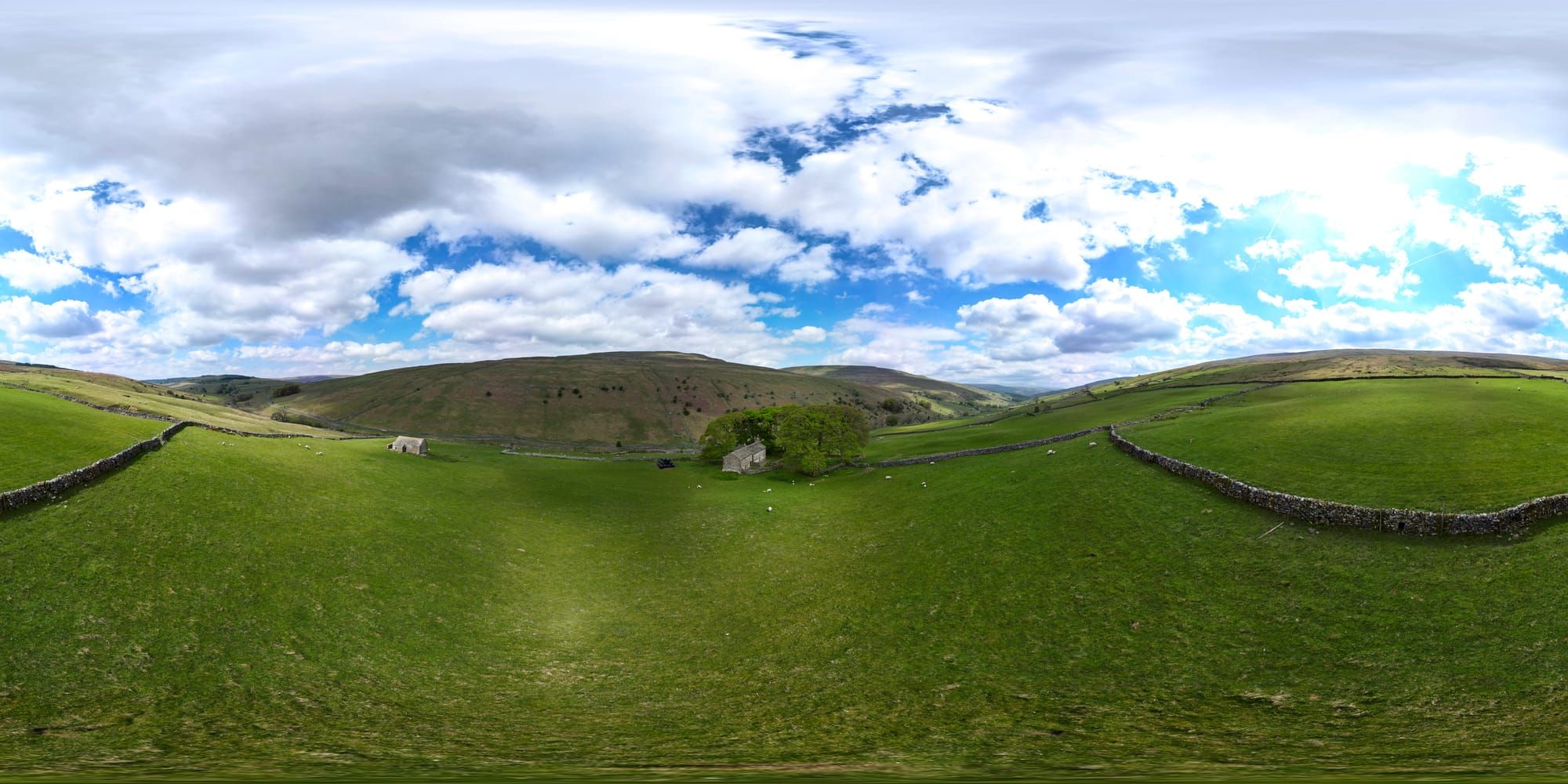 Cowside and Upper Langstrothdale in glorious VR.