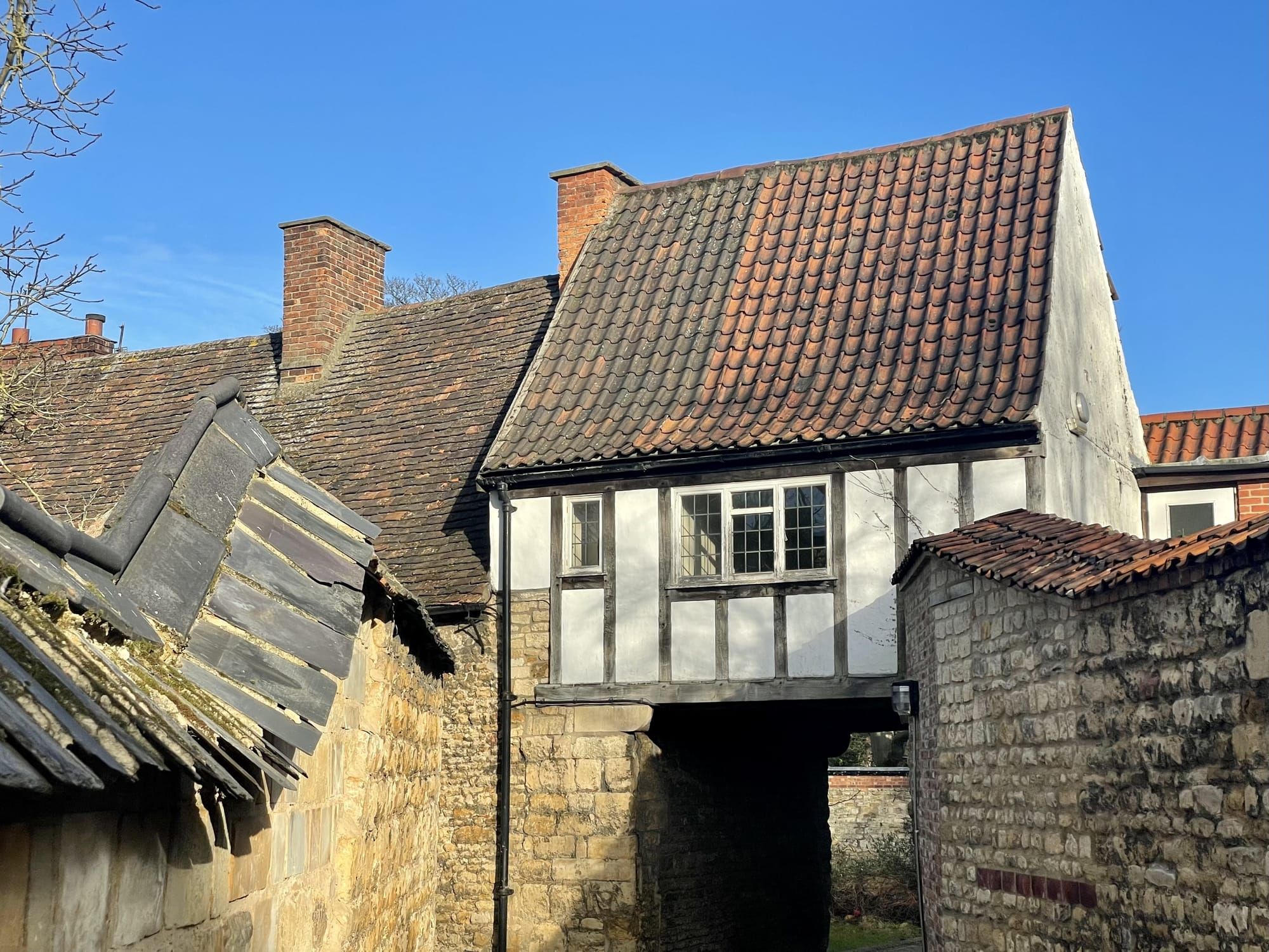 ✨ Treasure Hoard: The walls of James Street, Lincoln