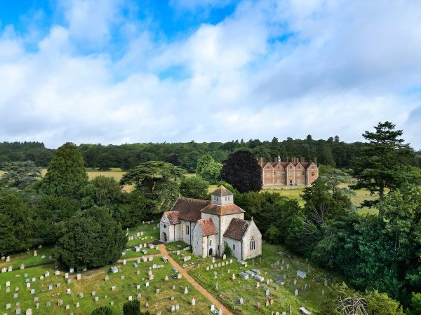 ⟁ Member's Supplement: St. Mary's Church, Breamore,