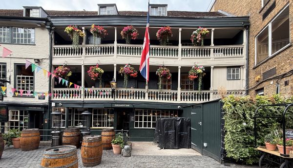 ⟁ Member's Supplement: Hidden Gem - The George Inn, Southwark.
