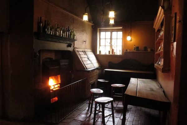 ✨ Treasure Hoard: The Wainscotted Snugs of Nellie's Pub, Beverley