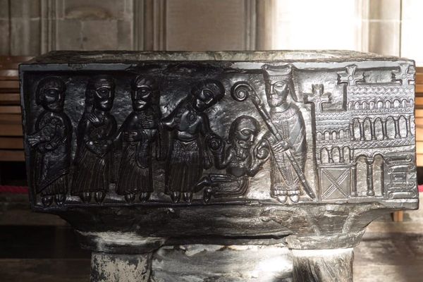 ✨ Treasure Hoard: The Tournai marble font at Winchester Cathedral