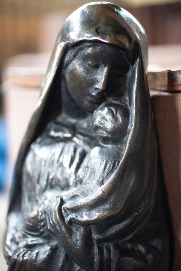 ✨ Treasure Hoard: Mother and child sculpture, Long Street Methodist Church, Middleton