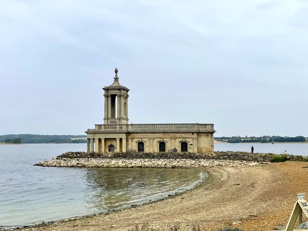 ✨ Treasure Hoard: The floating church of St. Matthew's, Normanton