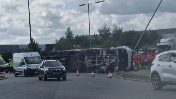 The overturned articulated lorry (Picture: Andrew Taylor/Facebook)