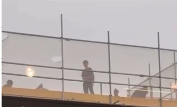 Six teenagers filmed on roof of Westhoughton Library