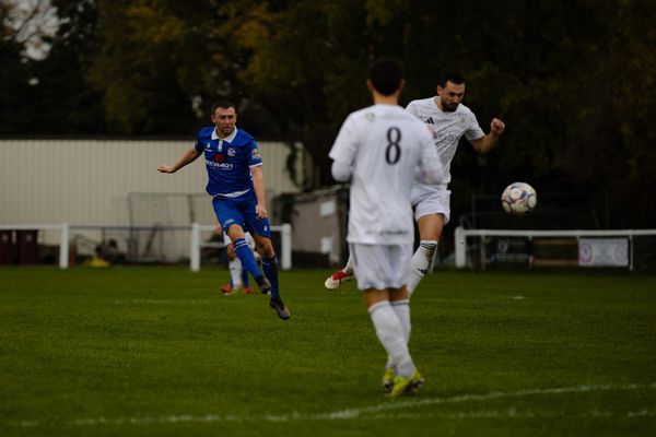 Kris Holt brace made it 4 wins in a row for Daisy