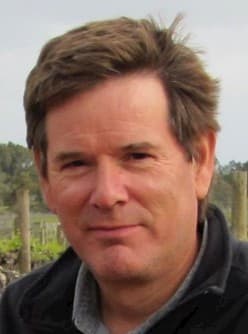 El profesor Rowan Sage se dirige a Annals of Botany