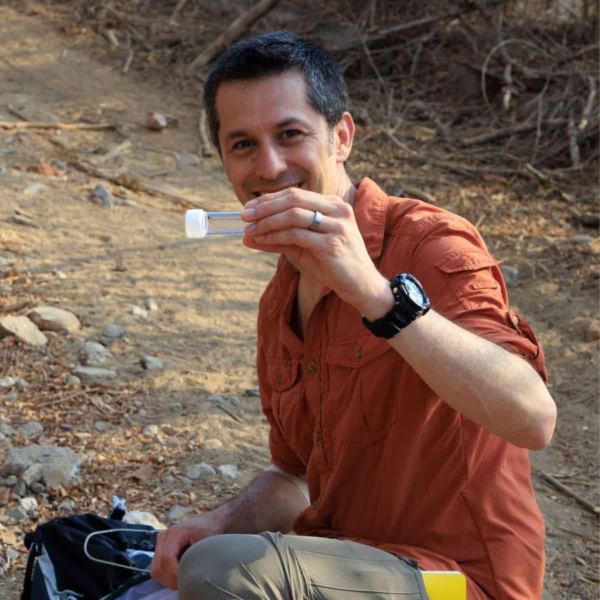 Mario Vallejo-Marin: Buzzing Questions in Pollination