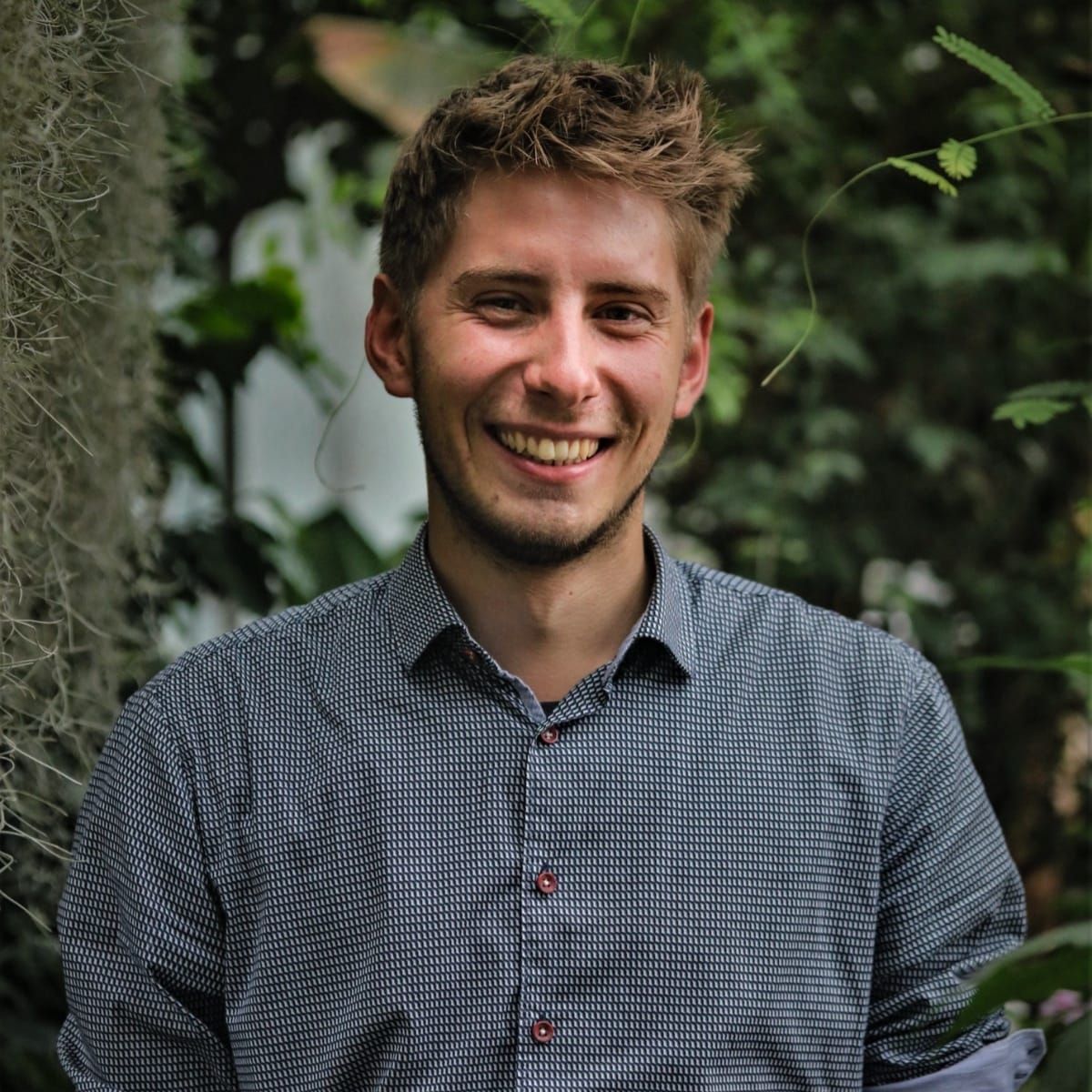Julien L. Bota:  Uncovering the Hidden Relationships That Shape Plant Communities