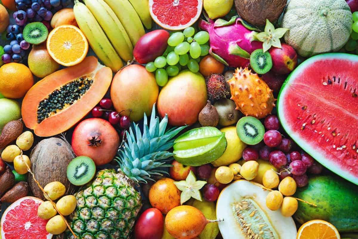 Fruits develop differently in herbaceous and woody species