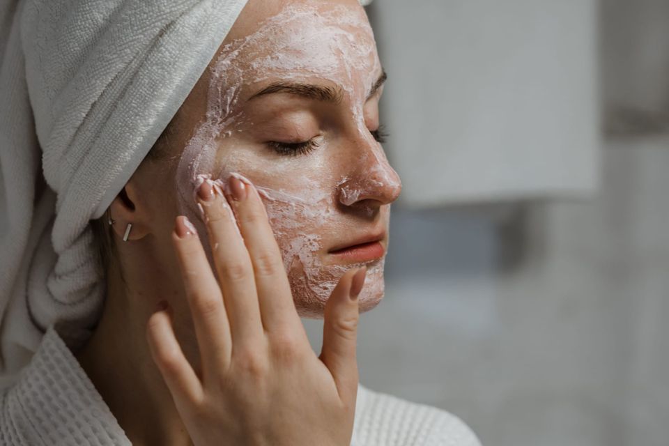 La skincare del futuro: come la ricerca sta cambiando il modo di trattare la pelle