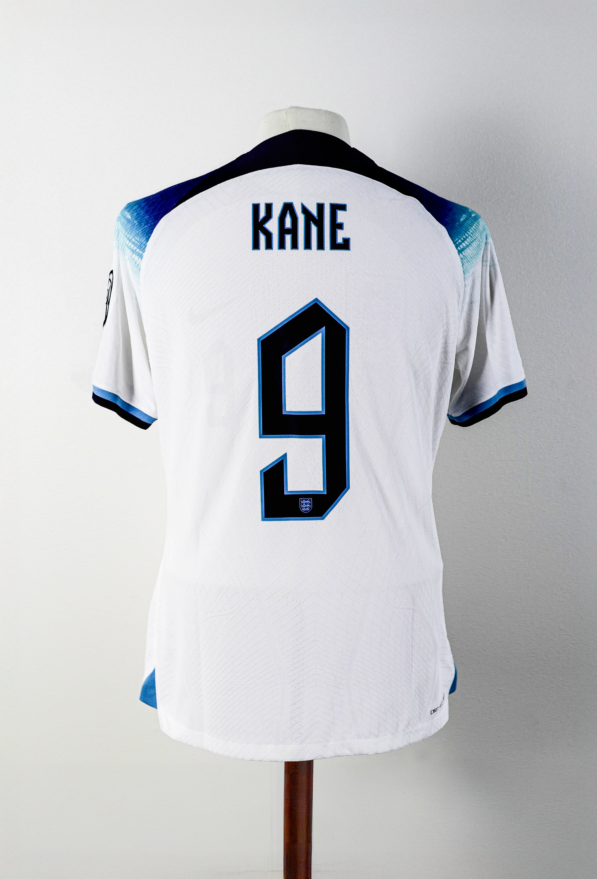 Harry Kane match issued England shirt vs Malta, view 2