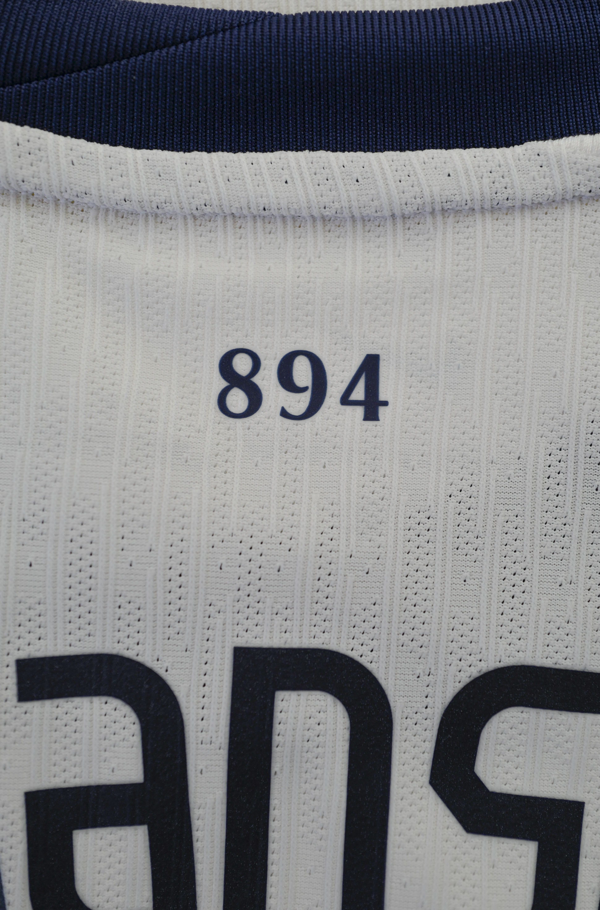 Kevin Danso match issued Tottenham Hotspur shirt vs Manchester United, view 5
