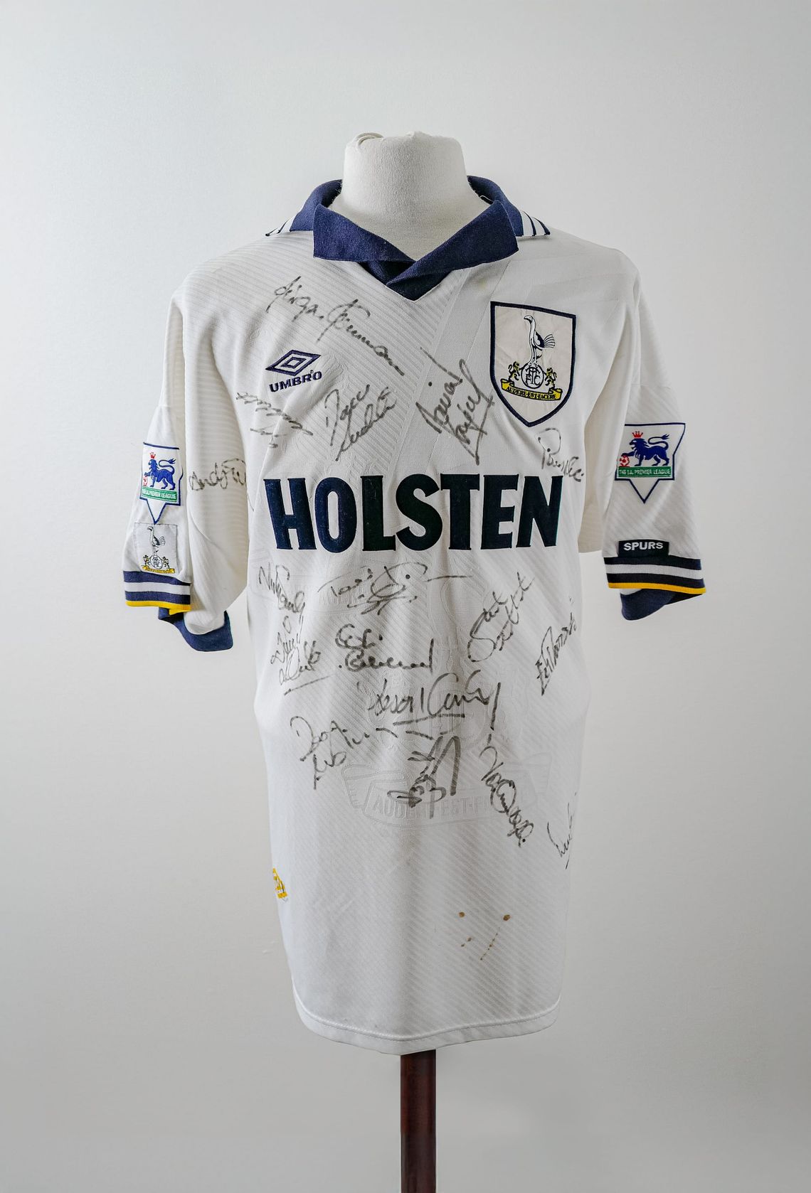 John Hendry Match Worn Tottenham Shirt - Lilywhite Collection match-worn Tottenham shirt