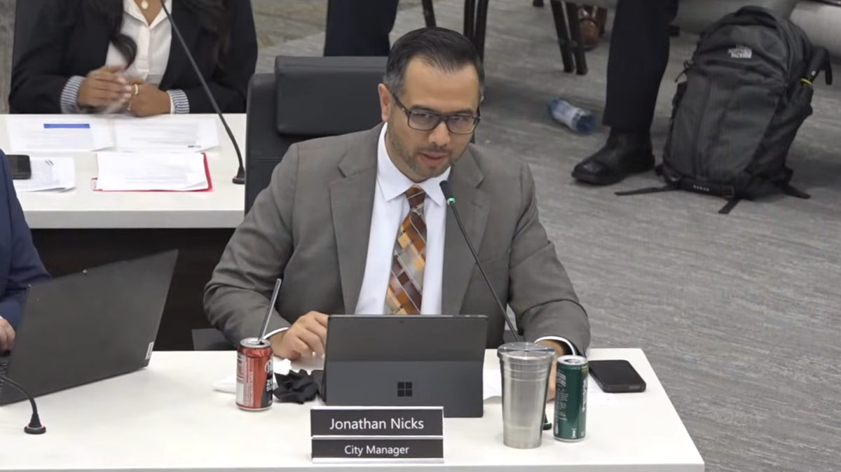 Bell Gardens nombra a Jonathan Nicks como nuevo administrador municipal