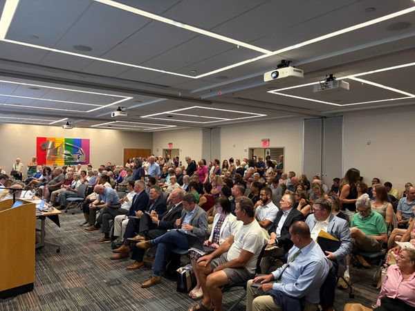 Middletown residents line up for public comment. Photo by me.