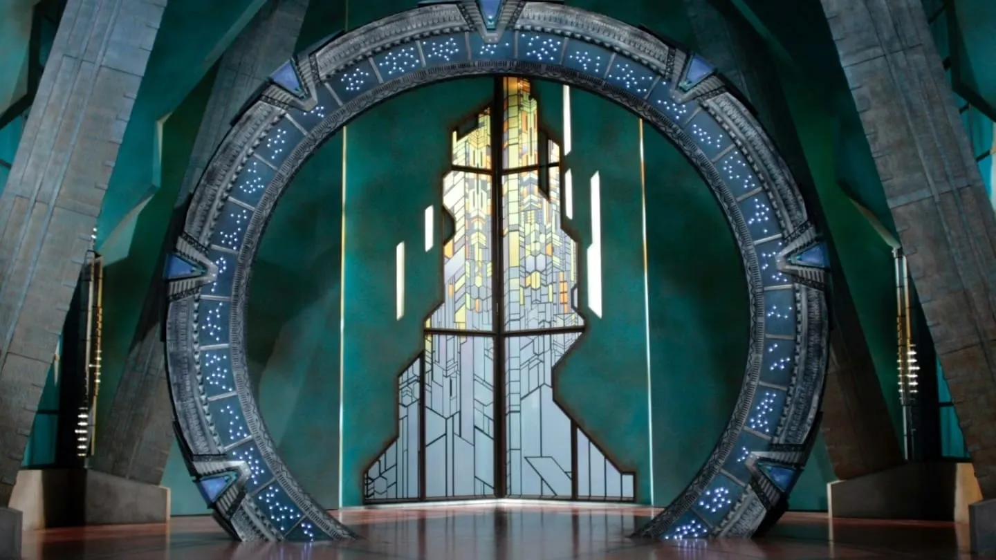 A featured image of the Atlantis Stargate inside the tower.