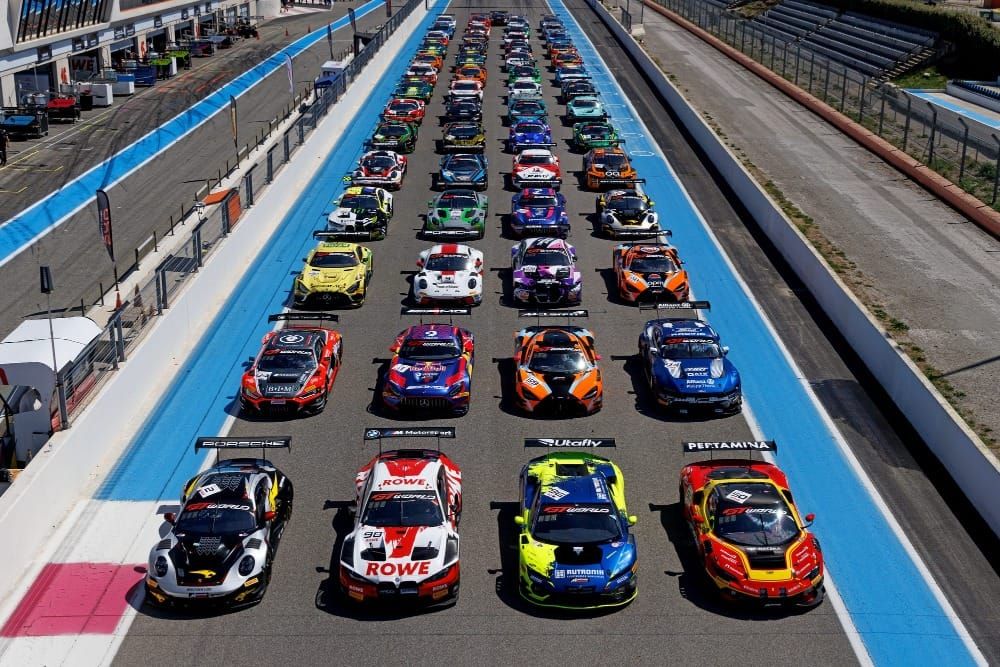GT World Challenge Europe Group Photo 2026 | SRO / JEP