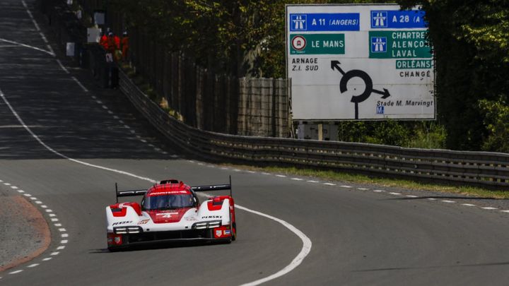 2025 24 Hours of Le Mans - Hypercar Showdown
