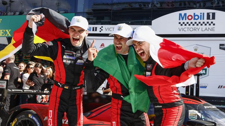 aurin Heinrich (DEU), Felipe Nasr (BRA), Julien Andlauer (FRA) (l-r), Porsche Penske Motorsport (#7), Race, IMSA WeatherTech SportsCar Championship, Daytona (USA), 2026