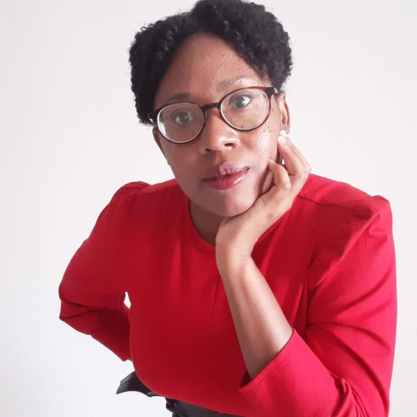 Meet the Readers: Esther Cowie