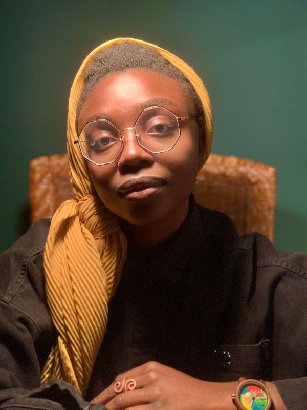 Meet the Readers: Kemi Alabi