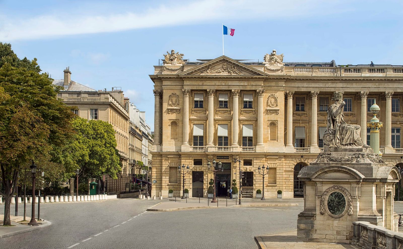Luxury Hotel Paris Estate