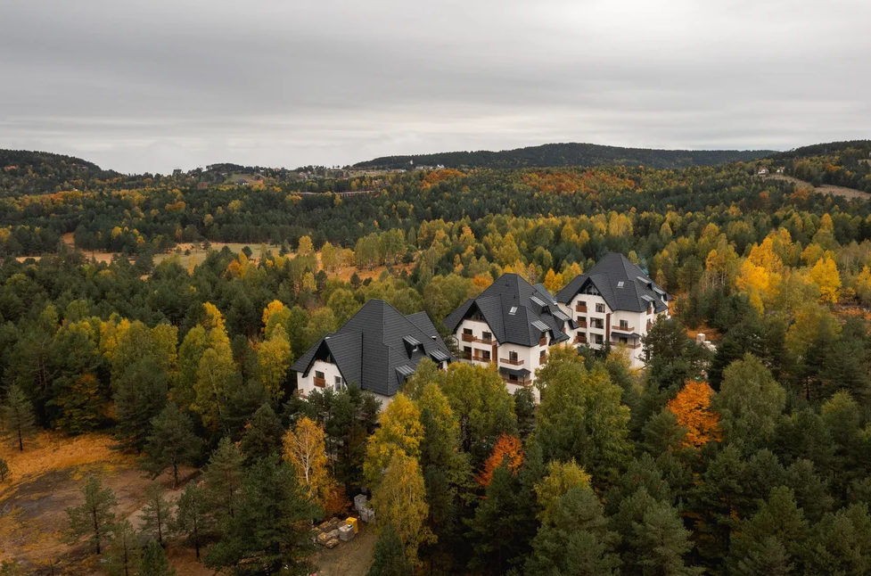 The Premium Biophilic Nature Sanctuary & Corporate Offsite Venue in Serbia | VRP24095