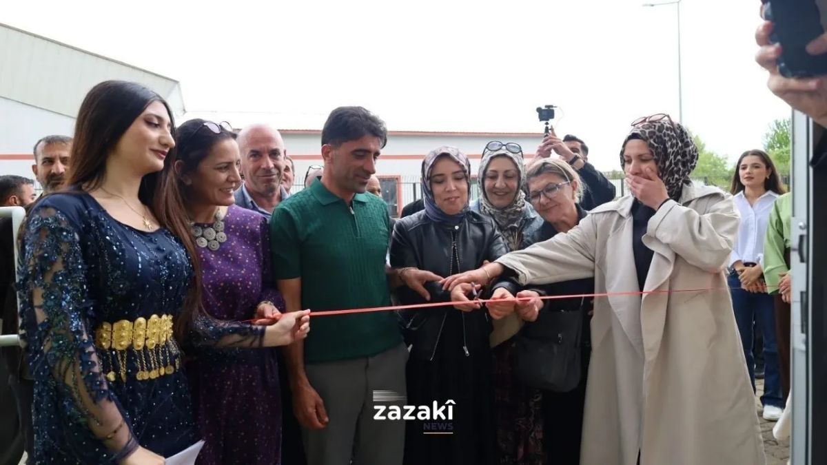 Çewlîg de Komela MAZÊRî abîya: Ma bi ziwanê xo azad ê