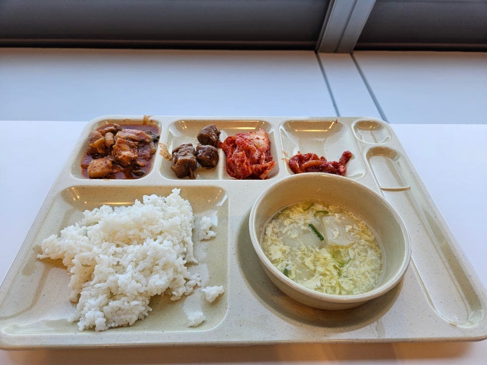 Why Corporate Catering Makes Sense During Rainy Season — Office Breakfast and Lunch Employees Actually Love