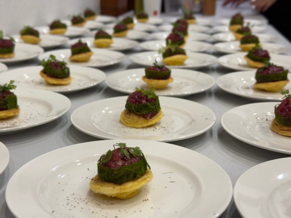 VIP Session Coffee Break & Formal Lunch Course Menu Catering — 12