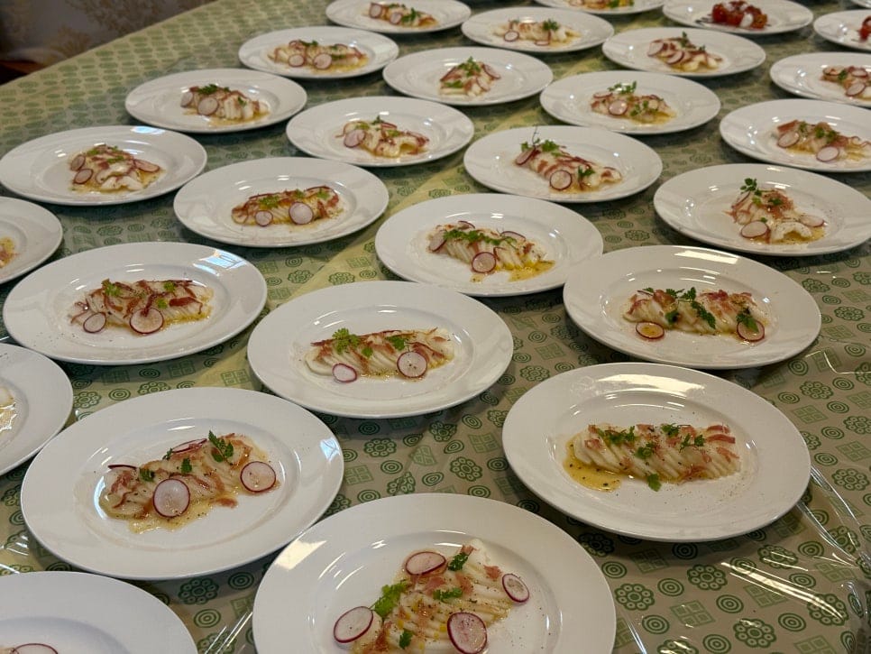 VIP Session Coffee Break & Formal Lunch Course Menu Catering — 14